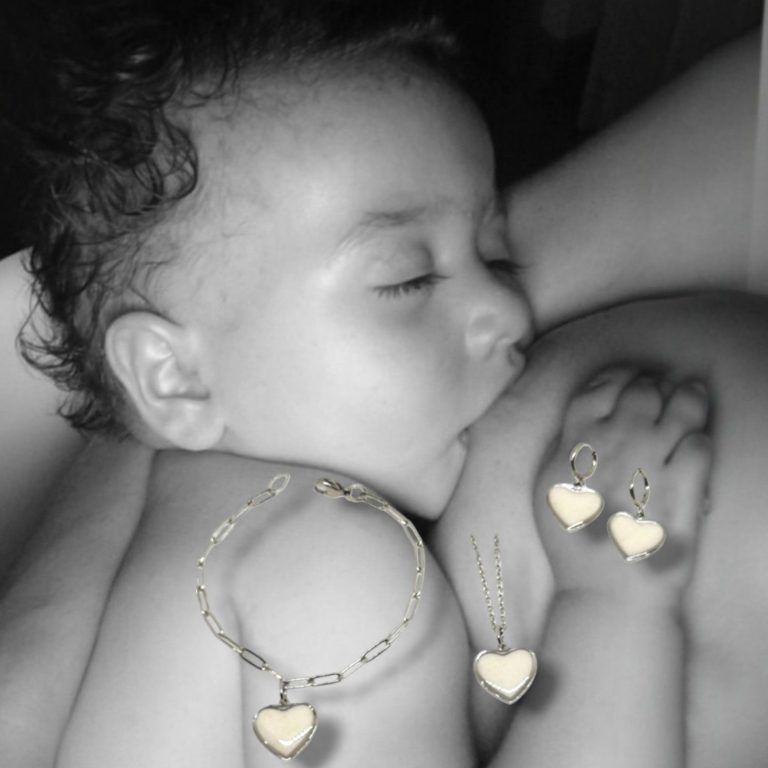 Gemelos plateados con inscripciones "Mis primeros pasos" y "Al altar".